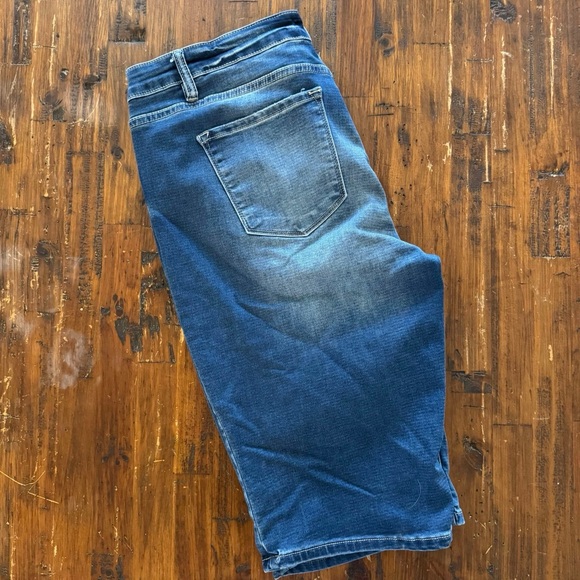 KanCan Blue Denim Bermuda Shorts | Size 1XL | Stretchy & Comfy J05 - Picture 2 of 2